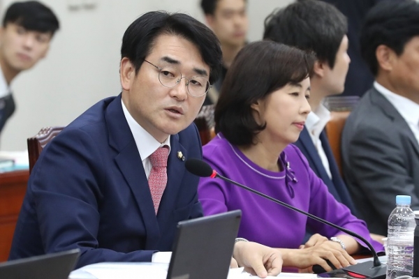 2019.10.2 국회 교육위에서 질의하고 있는 박용진 의원. ©뉴스1