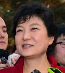 朴, '여성대통령론'으로 야권 단일화 바람 차단 '총력'