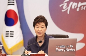 박근혜 대통령 "불법과 폭력의 악순환 끊어야 할 것"