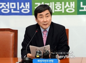 이종걸 "문재인 대표 사퇴, 통합전당대회 개최"