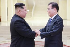 김정은 “북미대화 의제로 비핵화 대화 용의 있다”