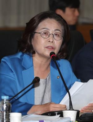 유승희 의원 “국세청 공무원, 퇴직 후 세무자문역으로 억대 연봉”