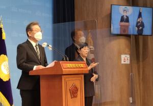 이재명 “尹, 코로나 피해 지원 왜 지금 못하나…국민 위협하나”