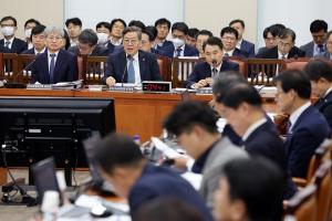 한국조사협회(KORA) 일방적 주장, 후보자와 정치권에 혼란과 불신 가중